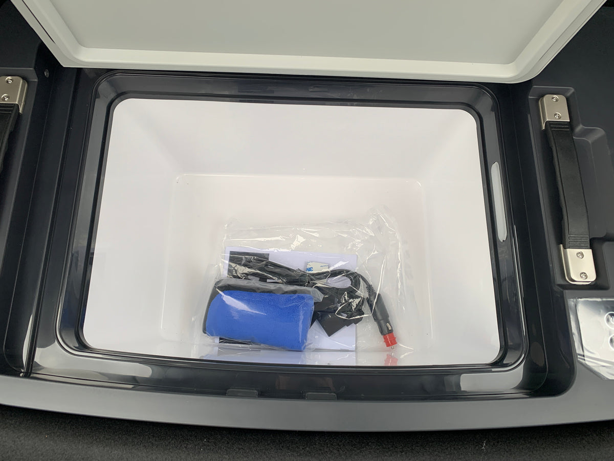 Tesla Model Y Fridge Freezer Cargo Boot Refrigerator 12 Volt +240V Adapter 2020-2024